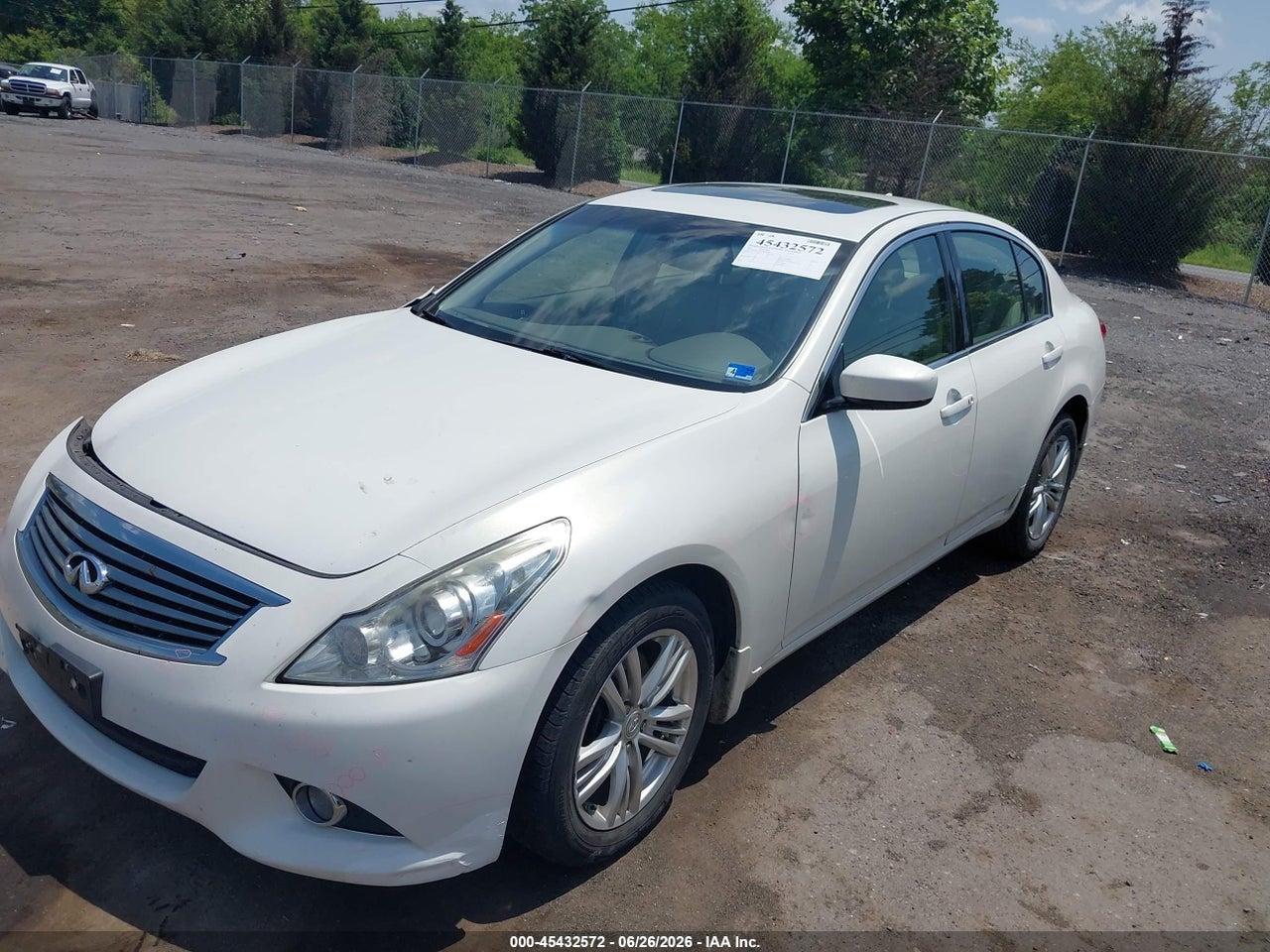 2011 INFINITI G25X   · 2/11