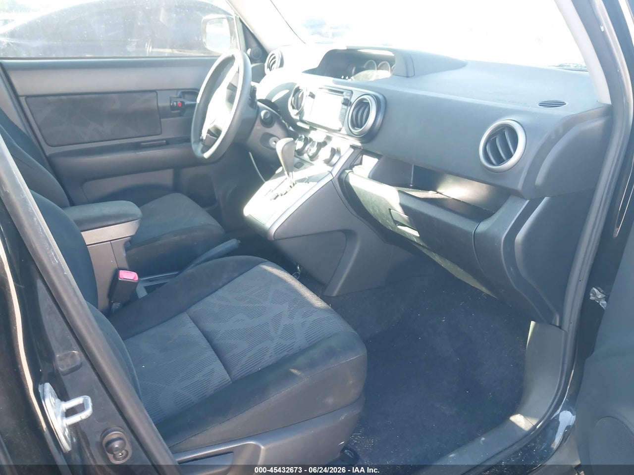2013 SCION XB · 5/11