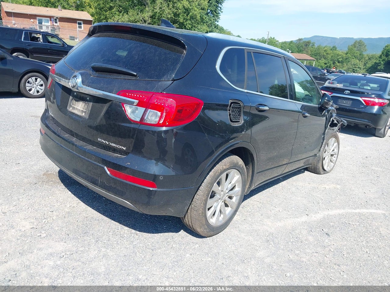 2017 BUICK ENVISION ESSENCE · 4/11