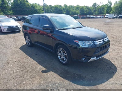 JA4AZ3A34FZ****** · 2015 MITSUBISHI OUTLANDER SE