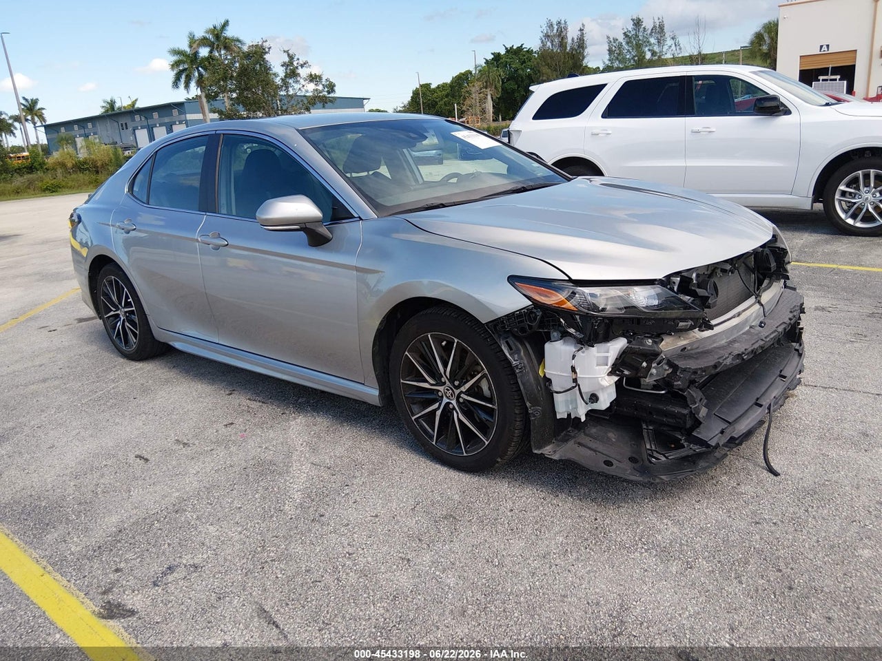 4T1G11AK4RU****** · 2024 TOYOTA CAMRY SE