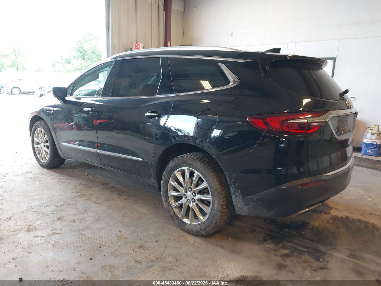 2019 BUICK ENCLAVE ESSENCE · 3/11
