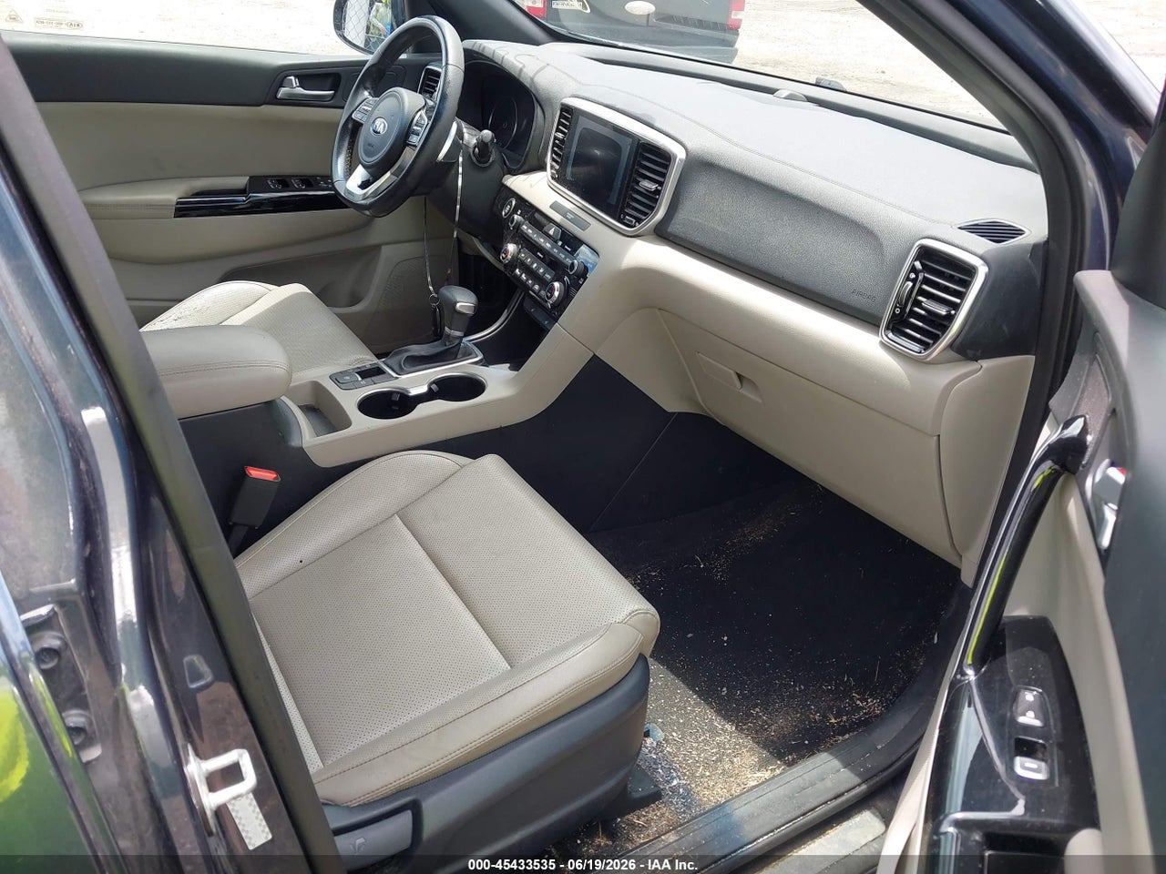 2020 KIA SPORTAGE S · 5/11