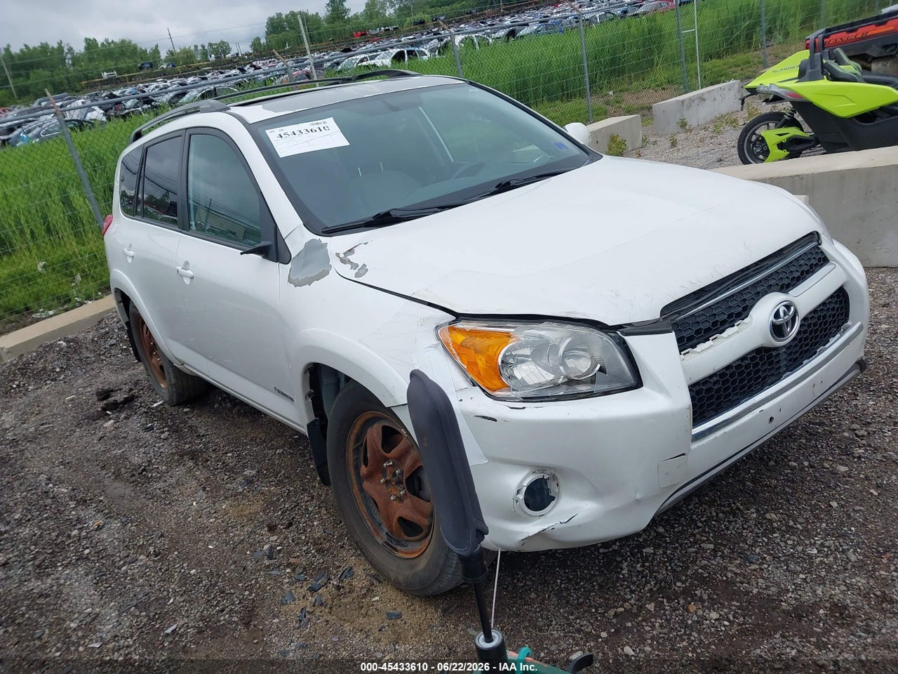 2T3DF4DV2AW****** · 2010 TOYOTA RAV4 LIMITED