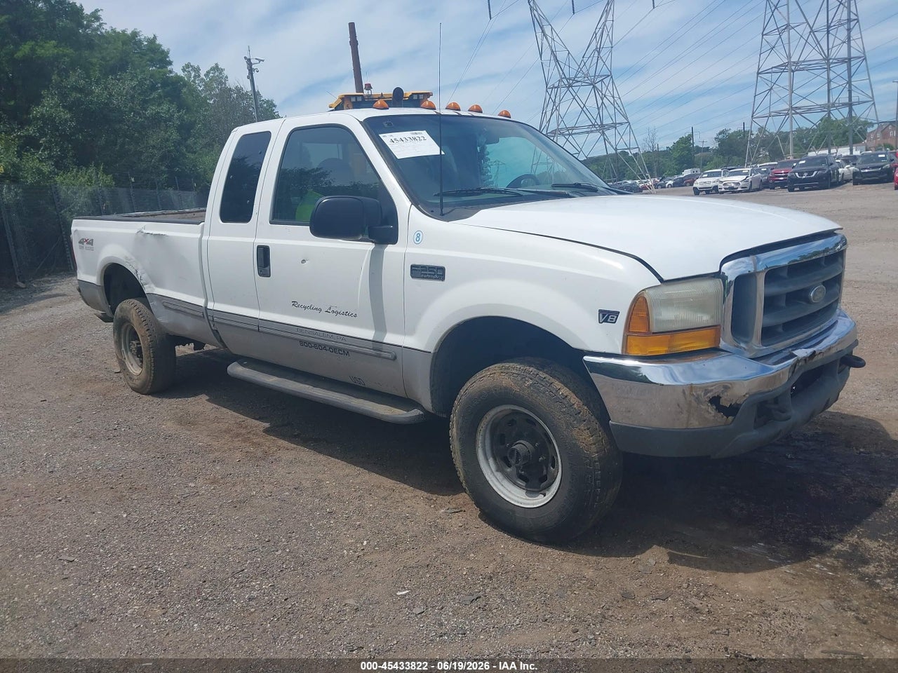 1FTNX21F3XE****** · 1999 FORD F-250 LARIAT/XL/XLT