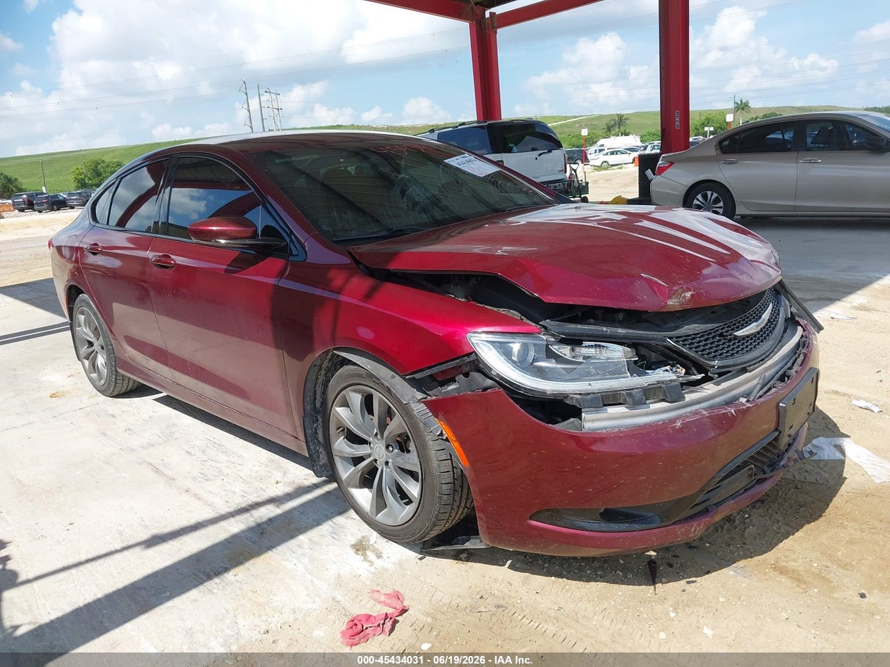 1C3CCCBG0GN****** · 2016 CHRYSLER 200 S