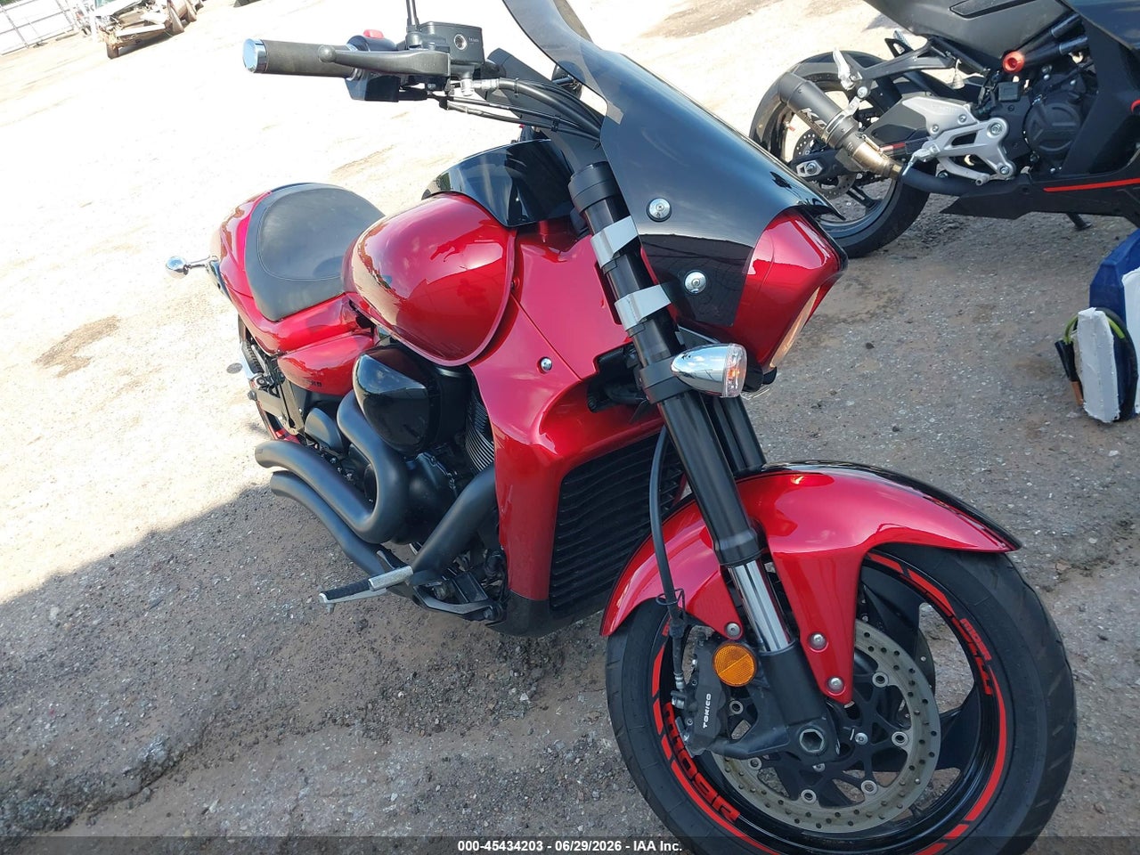2023 SUZUKI VZR1800