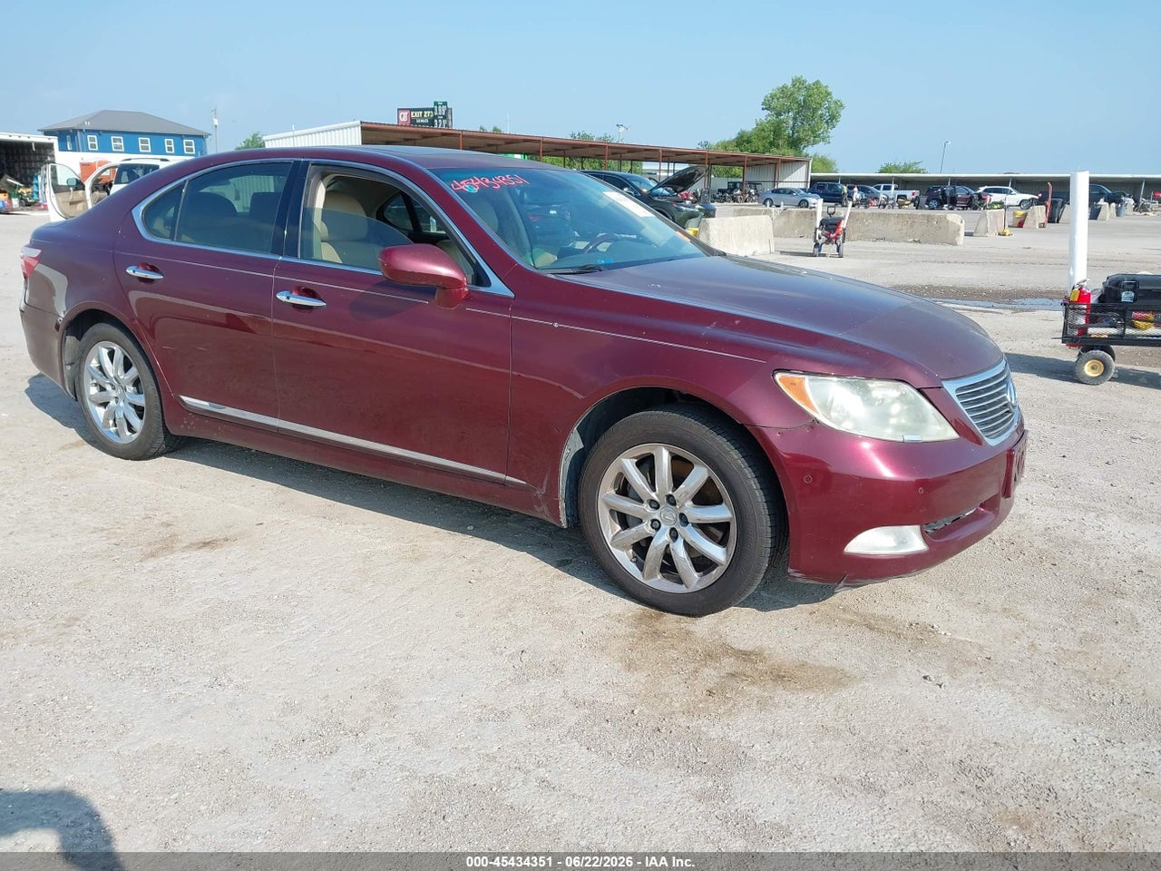 JTHBL46F185****** · 2008 LEXUS LS 460