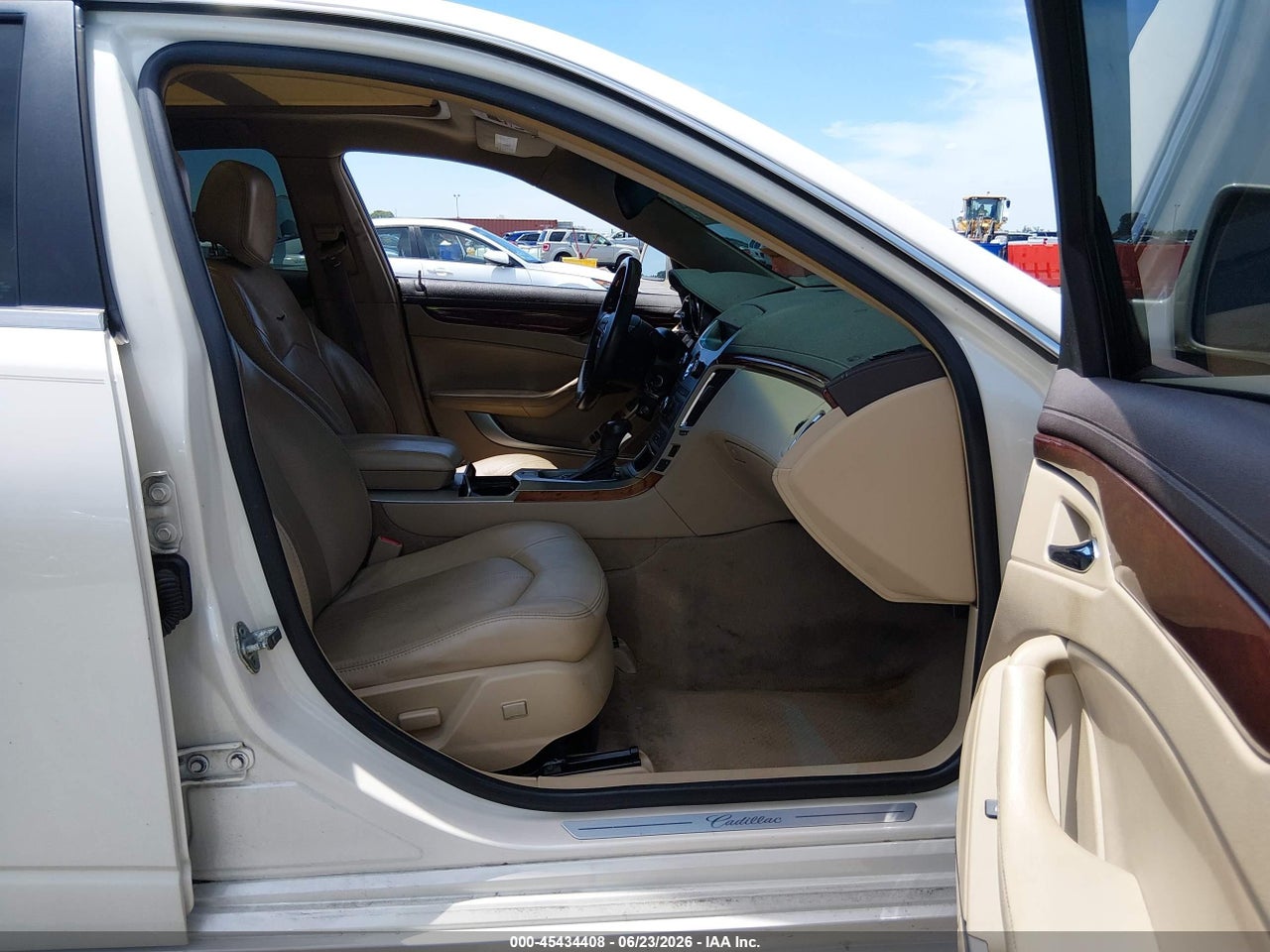2010 CADILLAC CTS LUXURY · 5/11