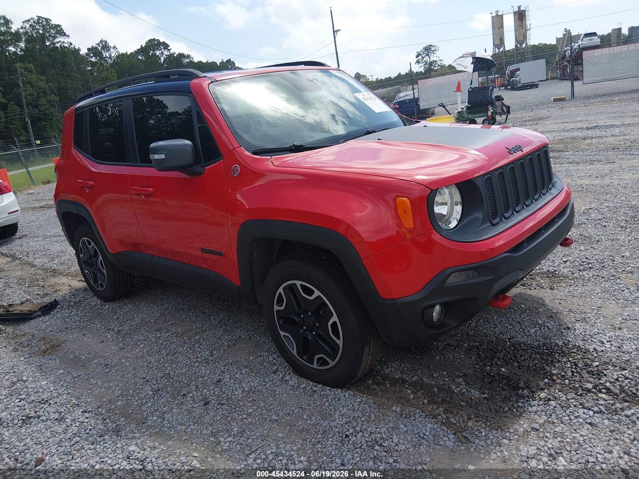 ZACCJBCT9GP****** · 2016 JEEP RENEGADE TRAILHAWK