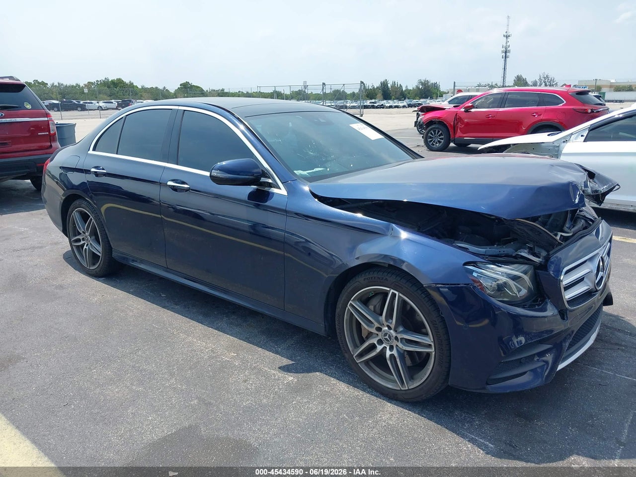 WDDZF4JB4JA****** · 2018 MERCEDES-BENZ E 300