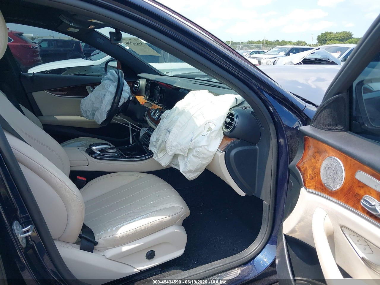 2018 MERCEDES-BENZ E 300   · 5/11
