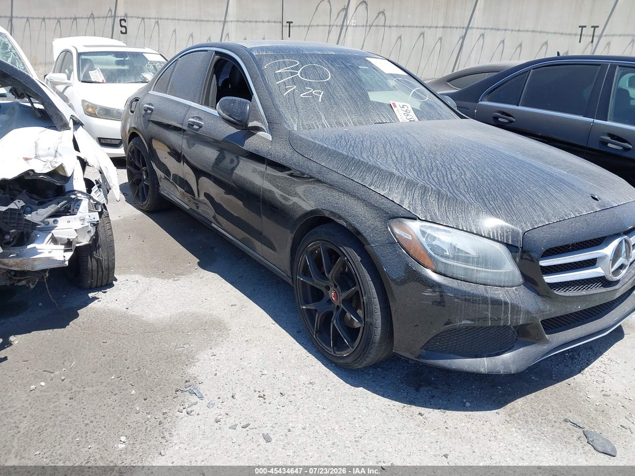 55SWF4JB1GU****** · 2016 MERCEDES-BENZ C 300