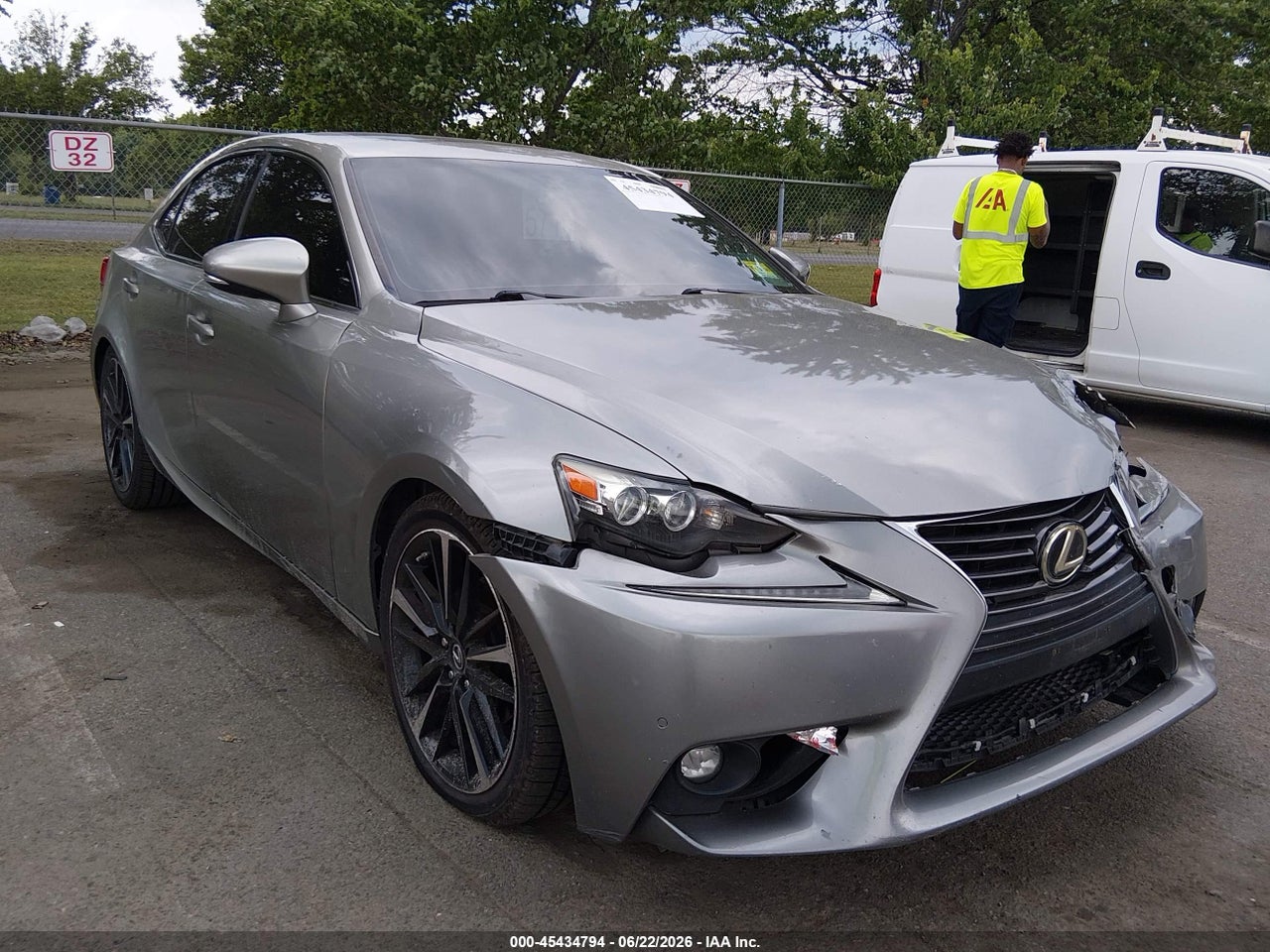 JTHBF1D26F5****** · 2015 LEXUS IS 250