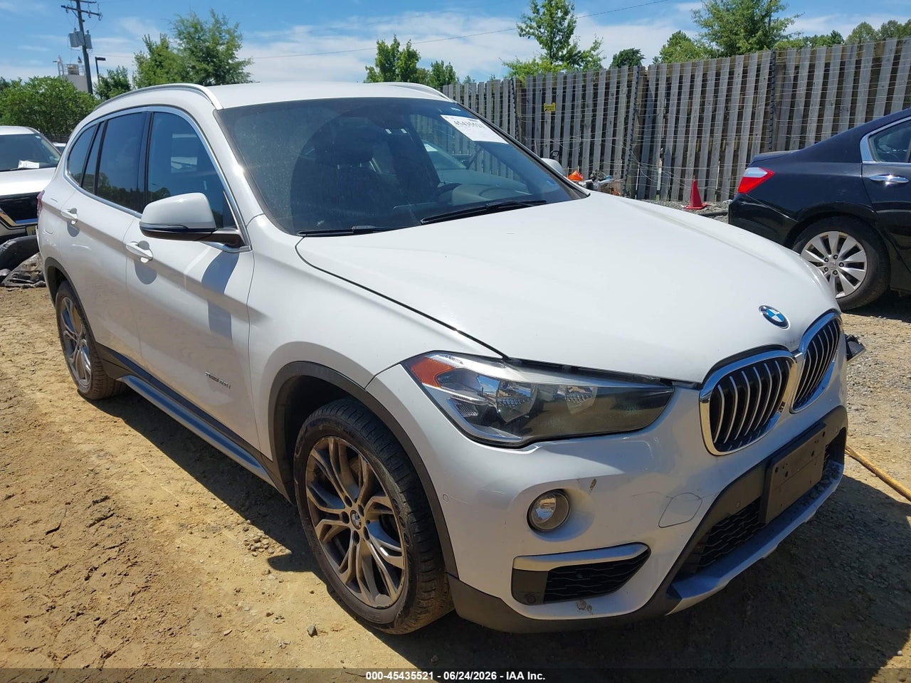 WBXHU7C38H5****** · 2017 BMW X1 SDRIVE28I