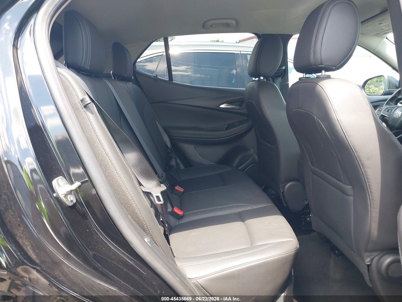 2024 BUICK ENCORE GX SPORT TOURING AWD · 8/11