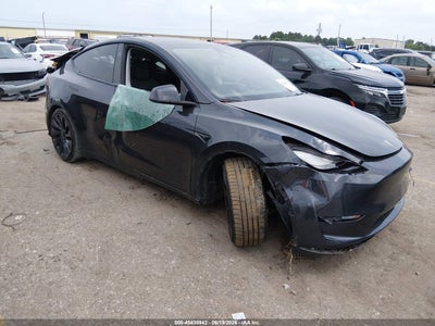 7SAYGDEF6RF****** · 2024 TESLA MODEL Y PERFORMANCE DUAL MOTOR ALL-WHEEL DRIVE