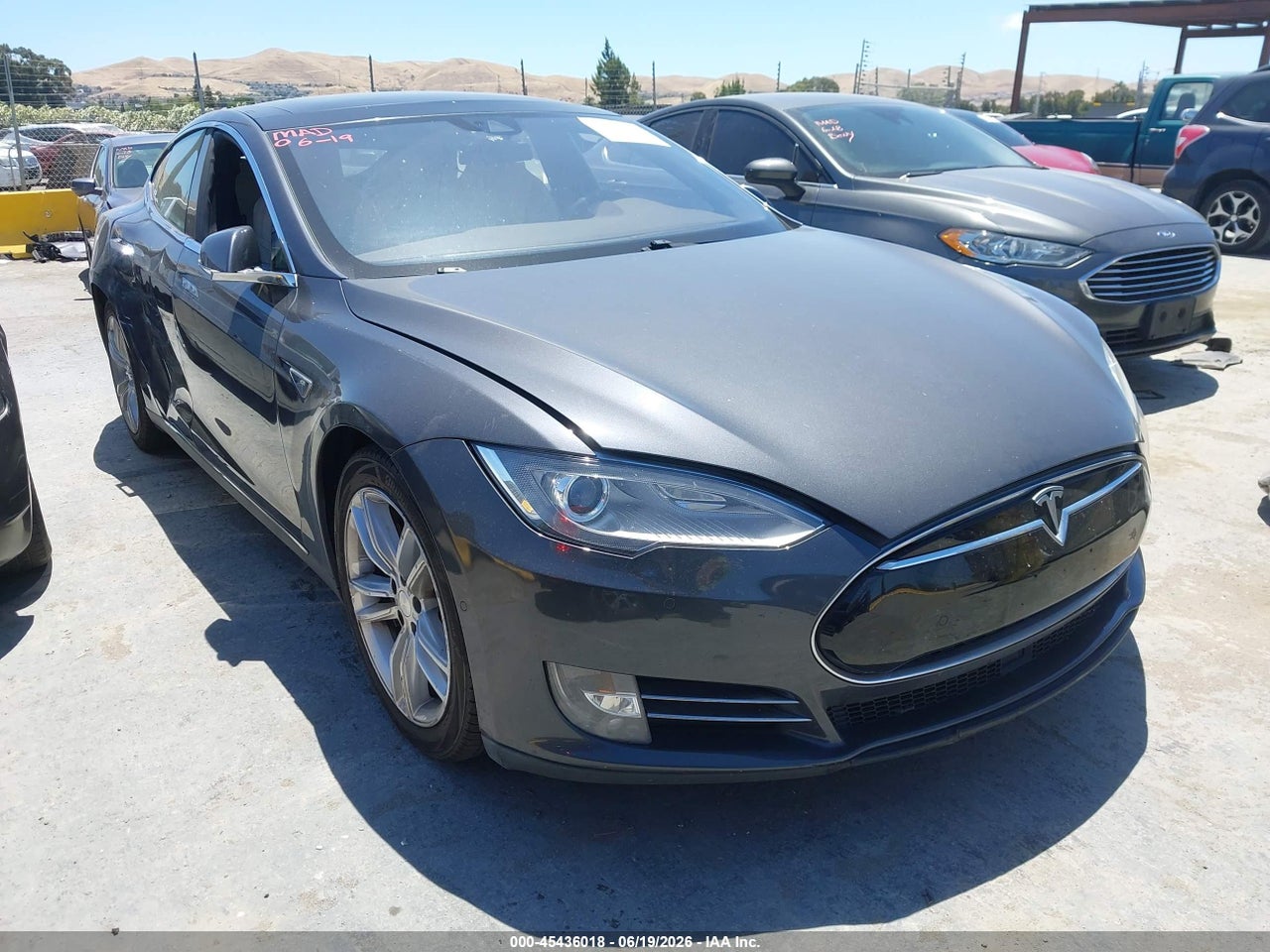 5YJSA1E25FF****** · 2015 TESLA MODEL S 70D/85D/P85D