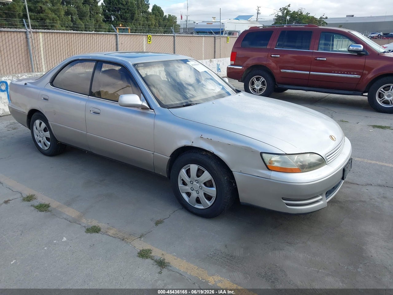 JT8BF12G7T0****** · 1996 LEXUS ES 300
