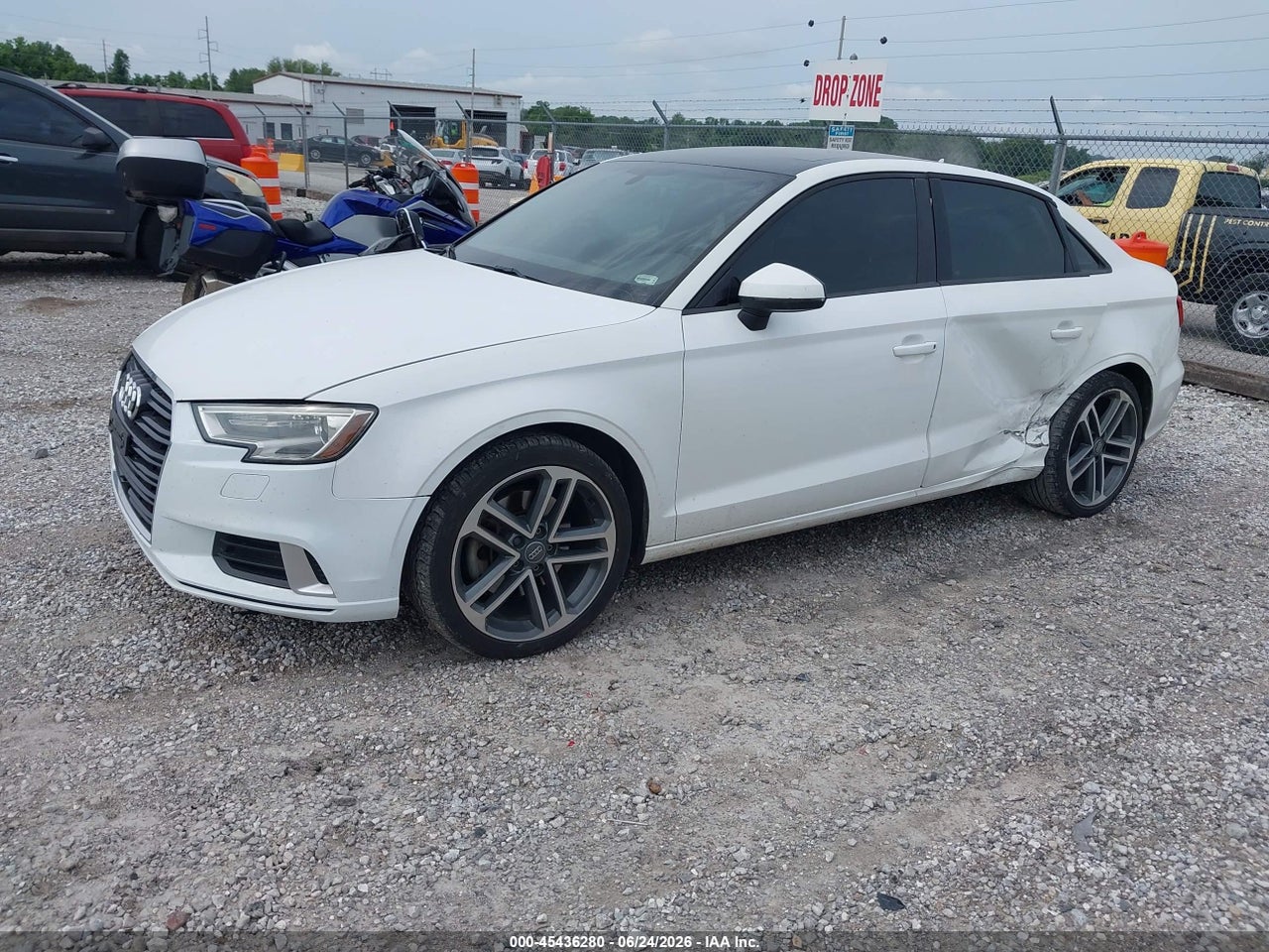 2017 AUDI A3 PREMIUM · 2/11