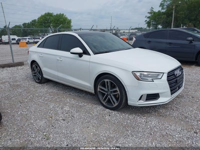 WAUAUGFFXH1****** · 2017 AUDI A3 PREMIUM