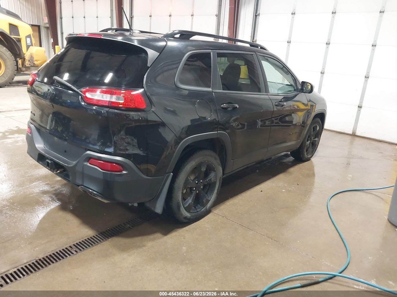 2015 JEEP CHEROKEE LATITUDE ALTITUDE · 4/11