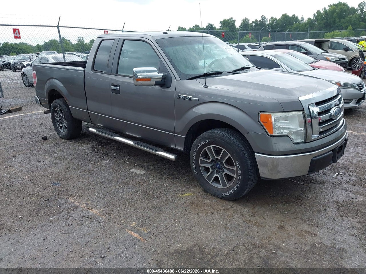 1FTRX12809F****** · 2009 FORD F-150 XLT