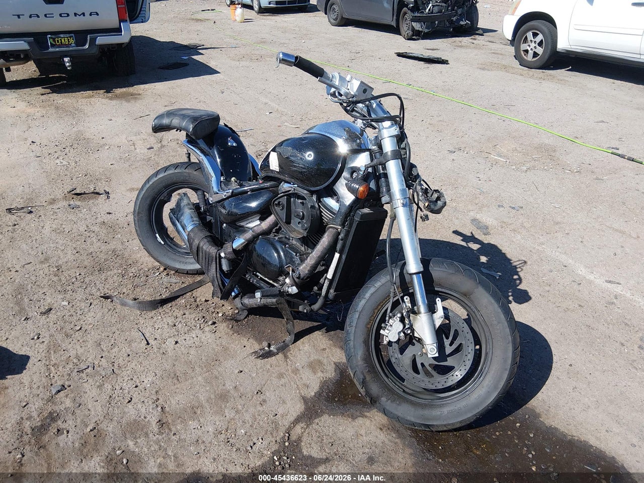 JS1V756A852****** · 2005 SUZUKI VZ800