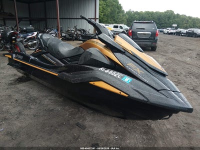 2024 YAMAHA GP1800