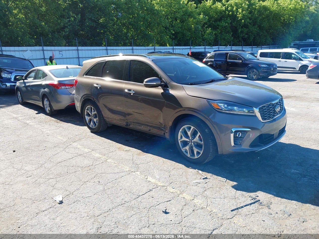 5XYPKDA54KG****** · 2019 KIA SORENTO 3.3L SX