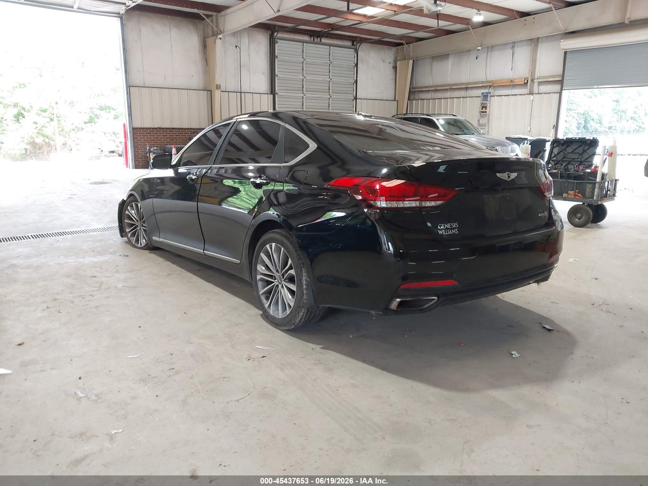 2015 HYUNDAI GENESIS 3.8 · 3/11