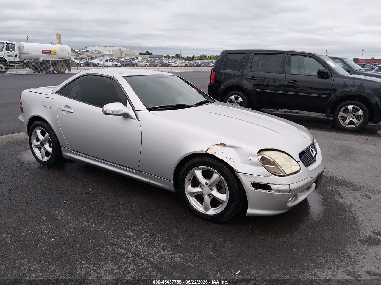 WDBKK65F93F****** · 2003 MERCEDES-BENZ SLK 320