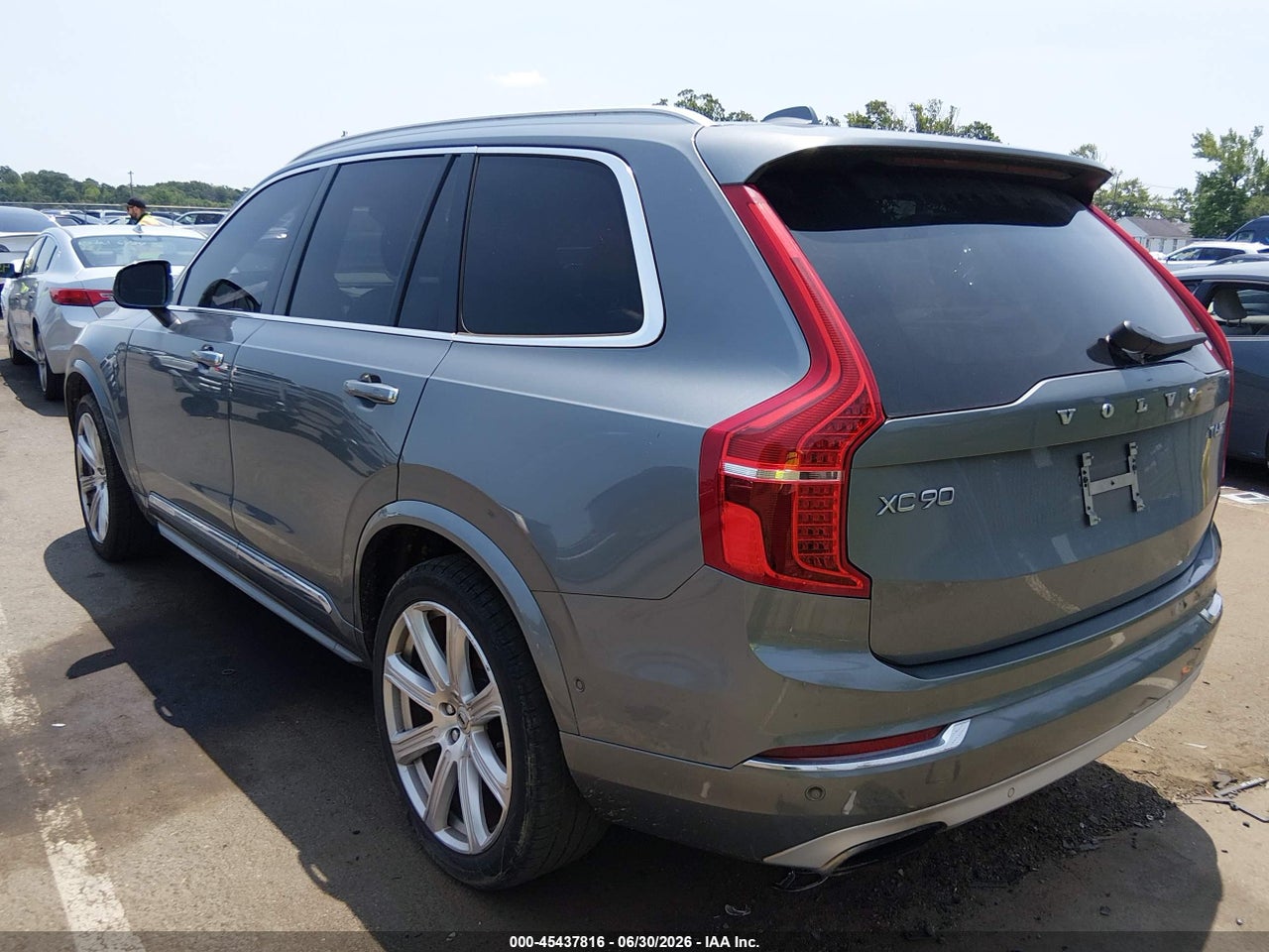 2016 VOLVO XC90 T6 INSCRIPTION · 3/11