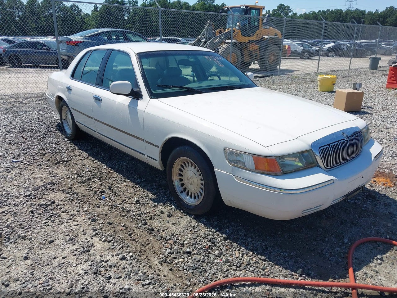 2MEFM75W3WX****** · 1998 MERCURY GRAND MARQUIS
