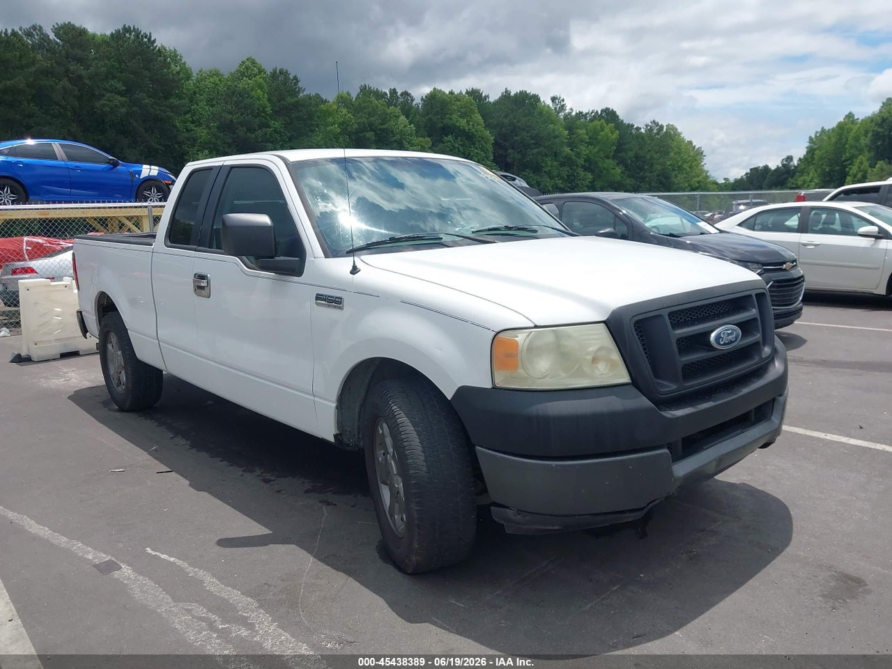 1FTRX12W65N****** · 2005 FORD F-150 STX/XL/XLT