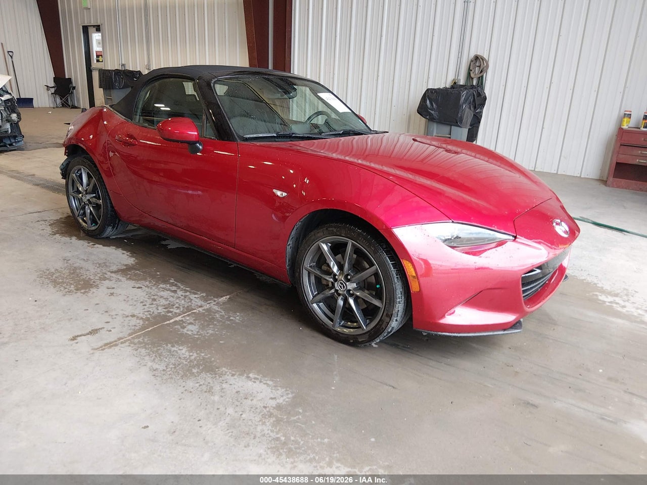 JM1NDAD7XH0****** · 2017 MAZDA MX-5 MIATA GRAND TOURING