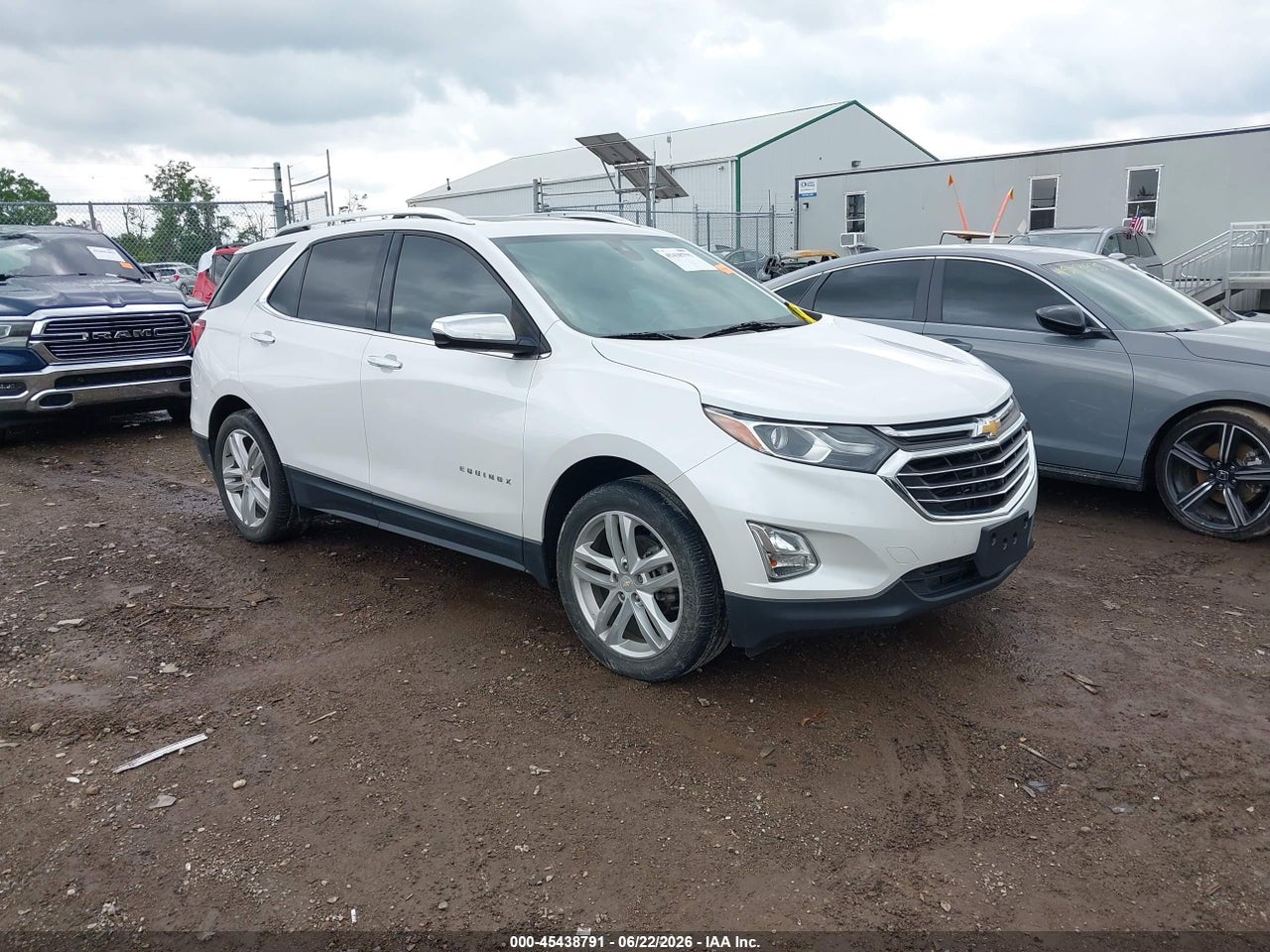 2GNAXVEVXJ6****** · 2018 CHEVROLET EQUINOX PREMIER