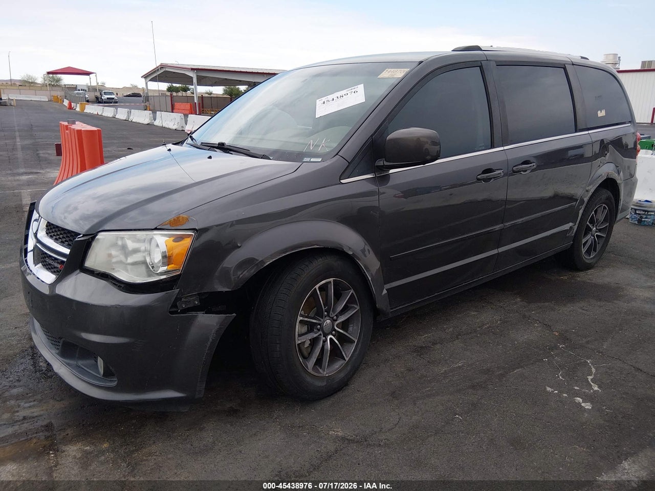 2017 DODGE GRAND CARAVAN SXT · 2/11