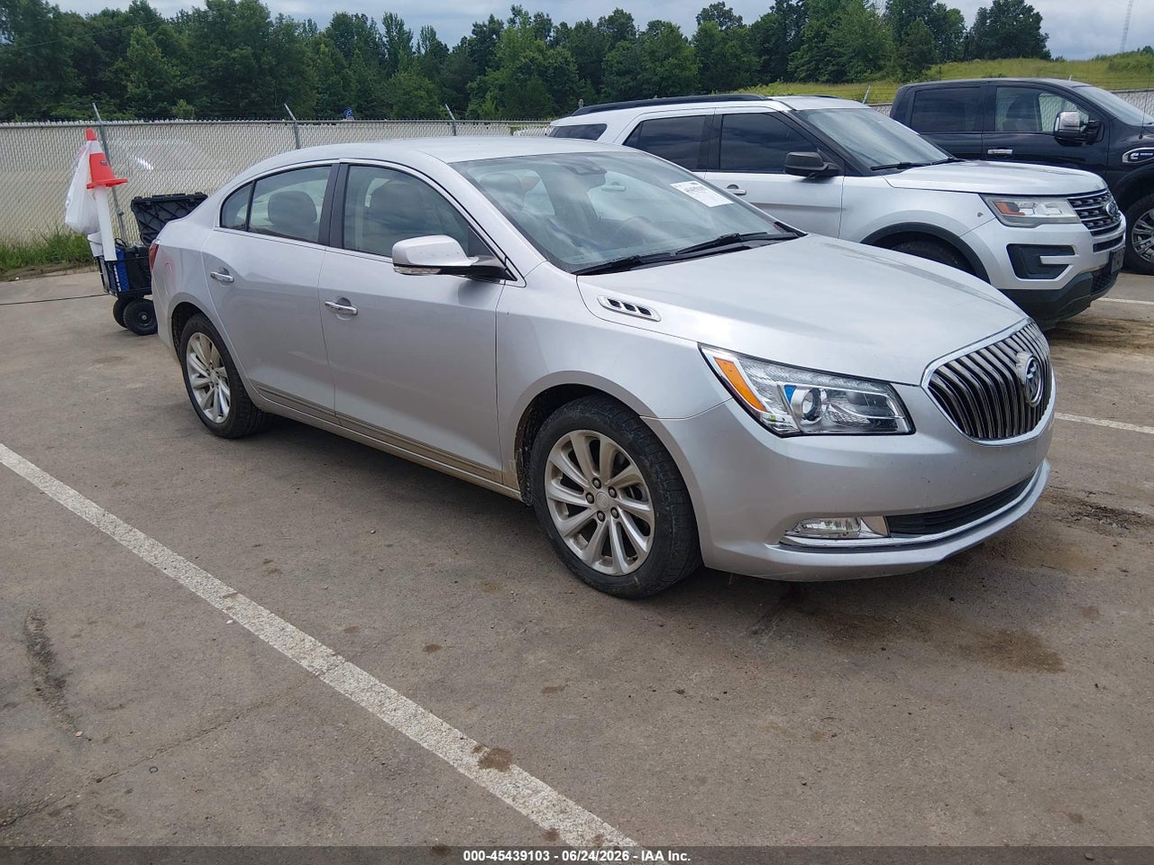1G4GB5G32FF****** · 2015 BUICK LACROSSE LEATHER