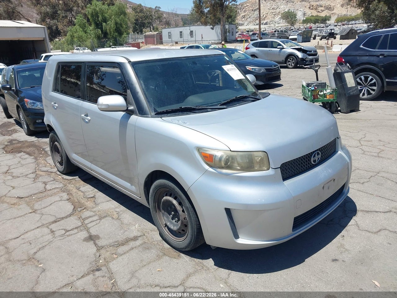 JTLKE50E691****** · 2009 SCION XB