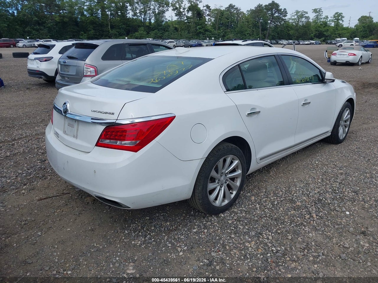 2016 BUICK LACROSSE LEATHER · 4/10