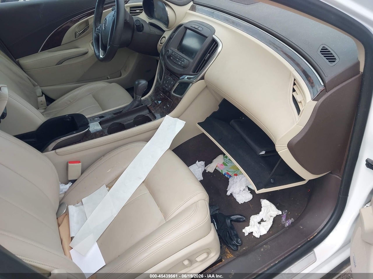 2016 BUICK LACROSSE LEATHER · 5/10