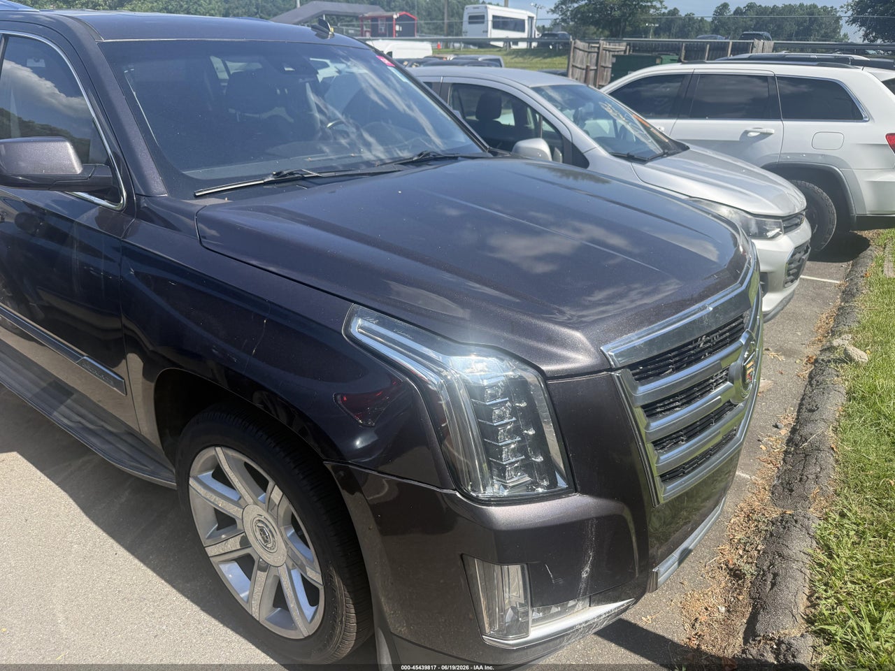 1GYS3HKJ7FR****** · 2015 CADILLAC ESCALADE ESV LUXURY