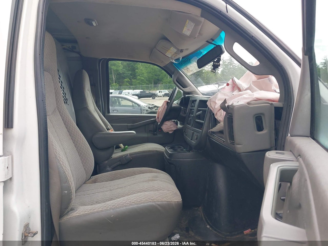 2017 CHEVROLET EXPRESS 2500 WORK VAN · 5/11