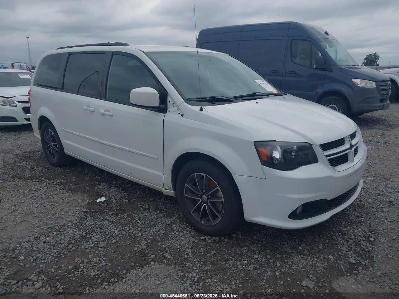 2C4RDGEG6HR****** · 2017 DODGE GRAND CARAVAN GT