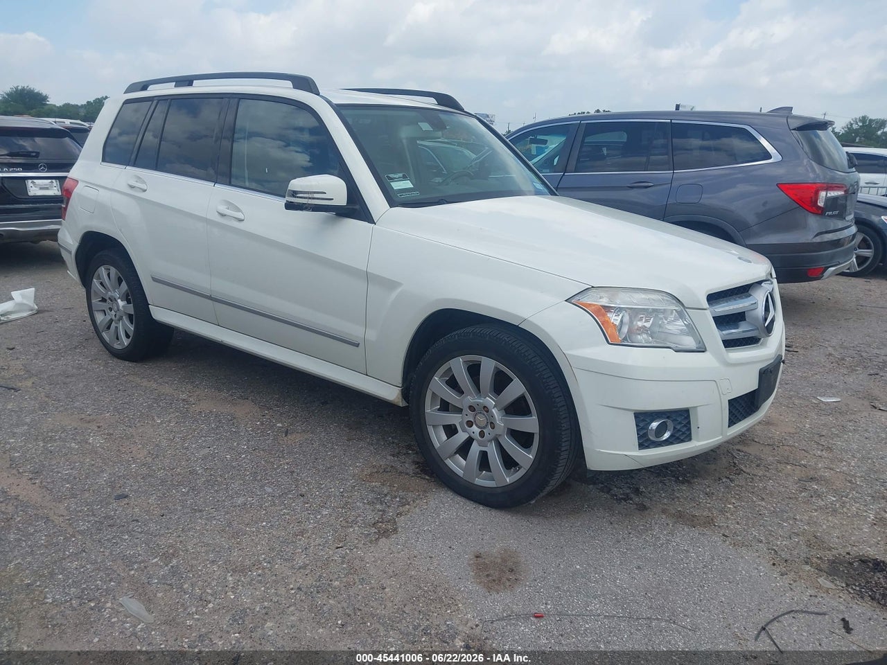 WDCGG5GB9BF****** · 2011 MERCEDES-BENZ GLK 350