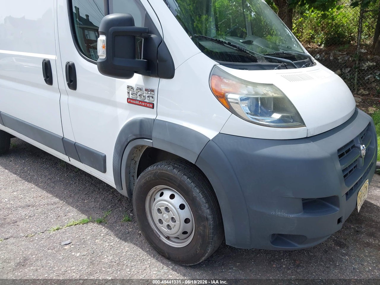 3C6TRVAG5HE****** · 2017 RAM PROMASTER 1500 LOW ROOF 136 WB