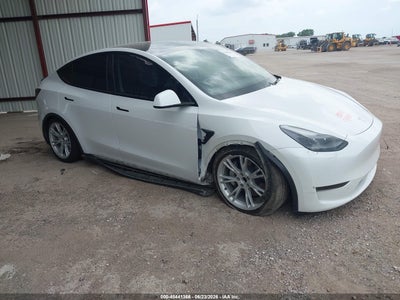 7SAYGDED7RF****** · 2024 TESLA MODEL Y LONG RANGE SINGLE MOTOR REAR-WHEEL DRIVE/RWD