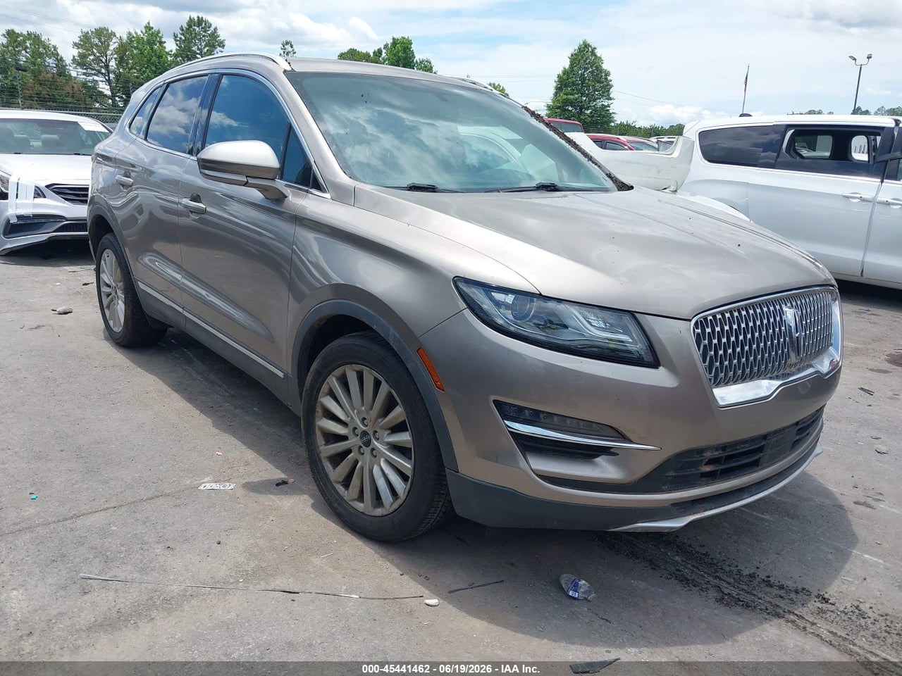 5LMCJ1C98KU****** · 2019 LINCOLN MKC STANDARD