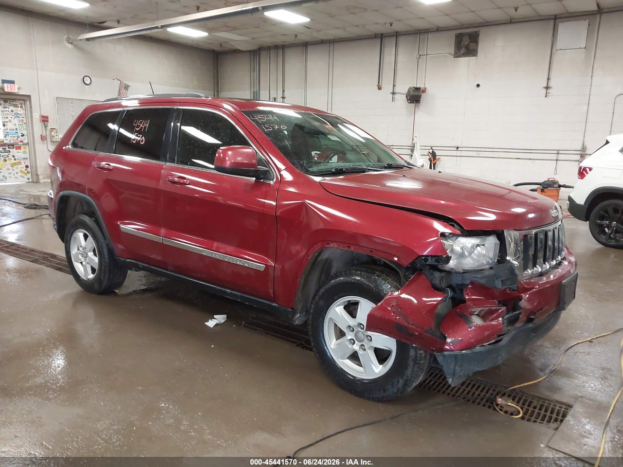 1C4RJFAG6DC****** · 2013 JEEP GRAND CHEROKEE LAREDO